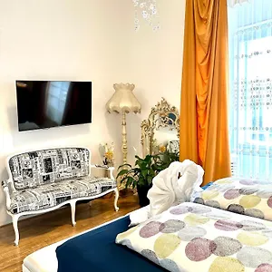 Apartment Sisi 103 M2, Vienna